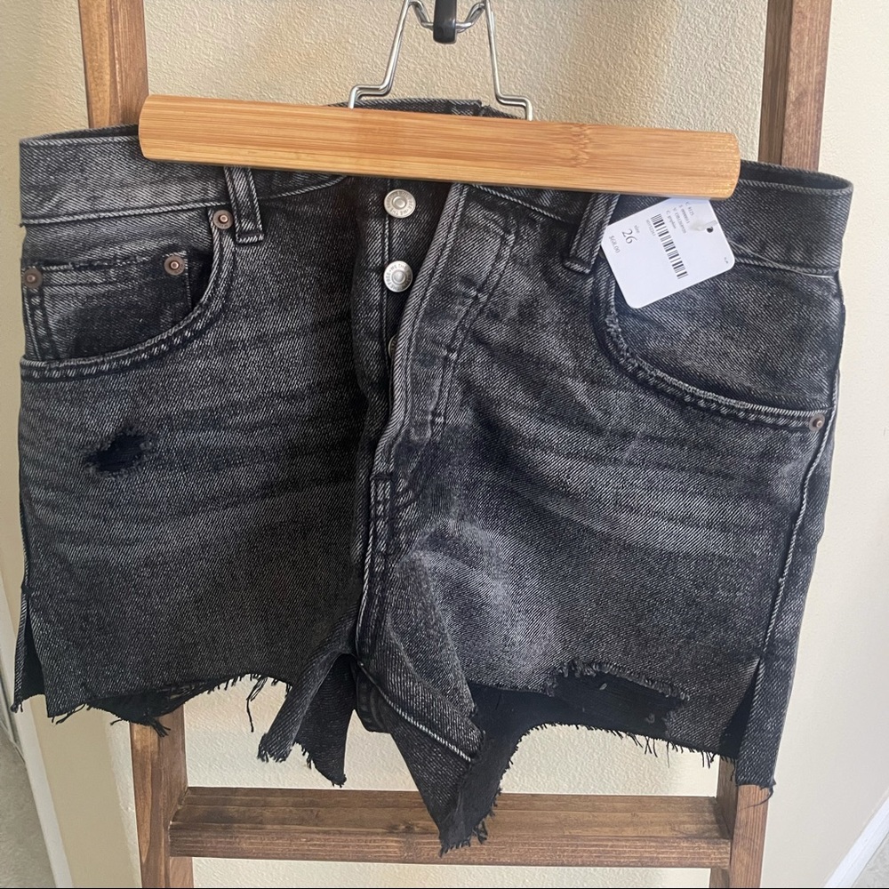 Free People Coastal Living Midrise Shorts 26 NWT